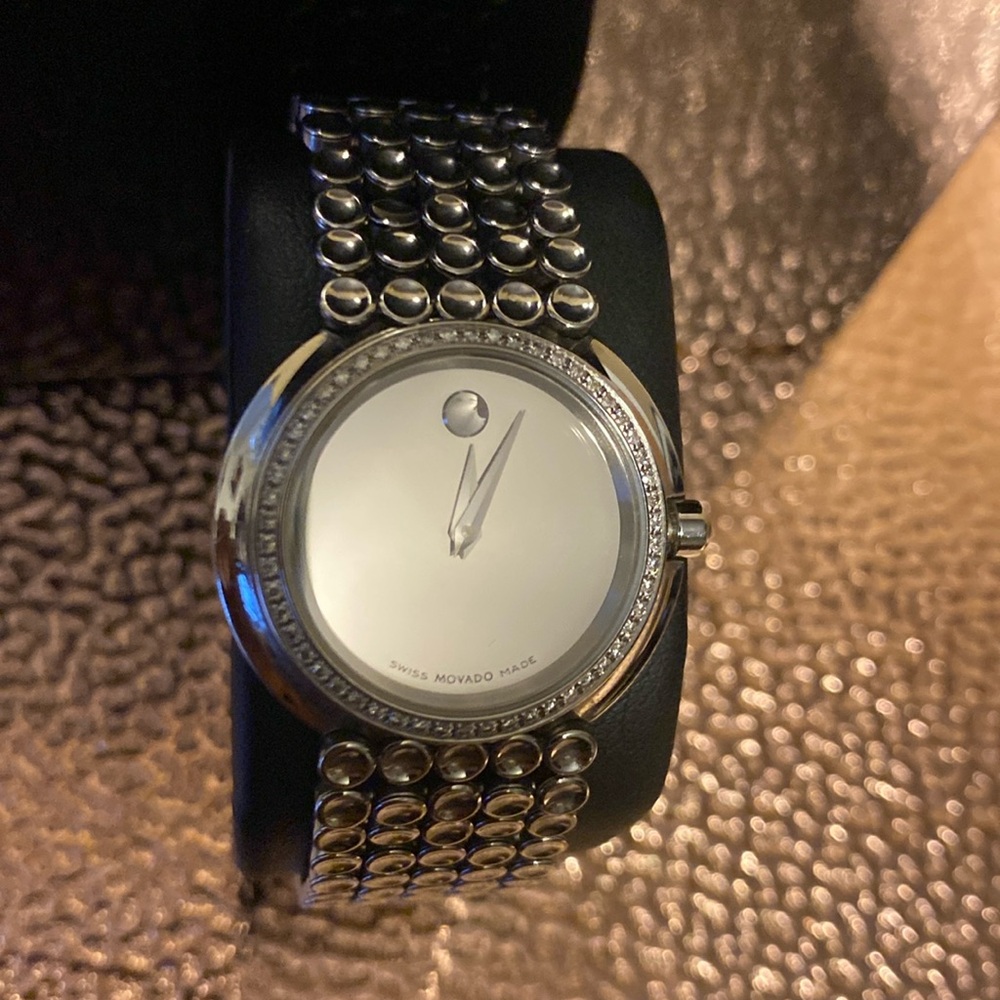 Authentic Movado Mirrored Dial Diamond Bezel 28MM Trembrilli Ladies Dress Watch! - Picture 6 of 16